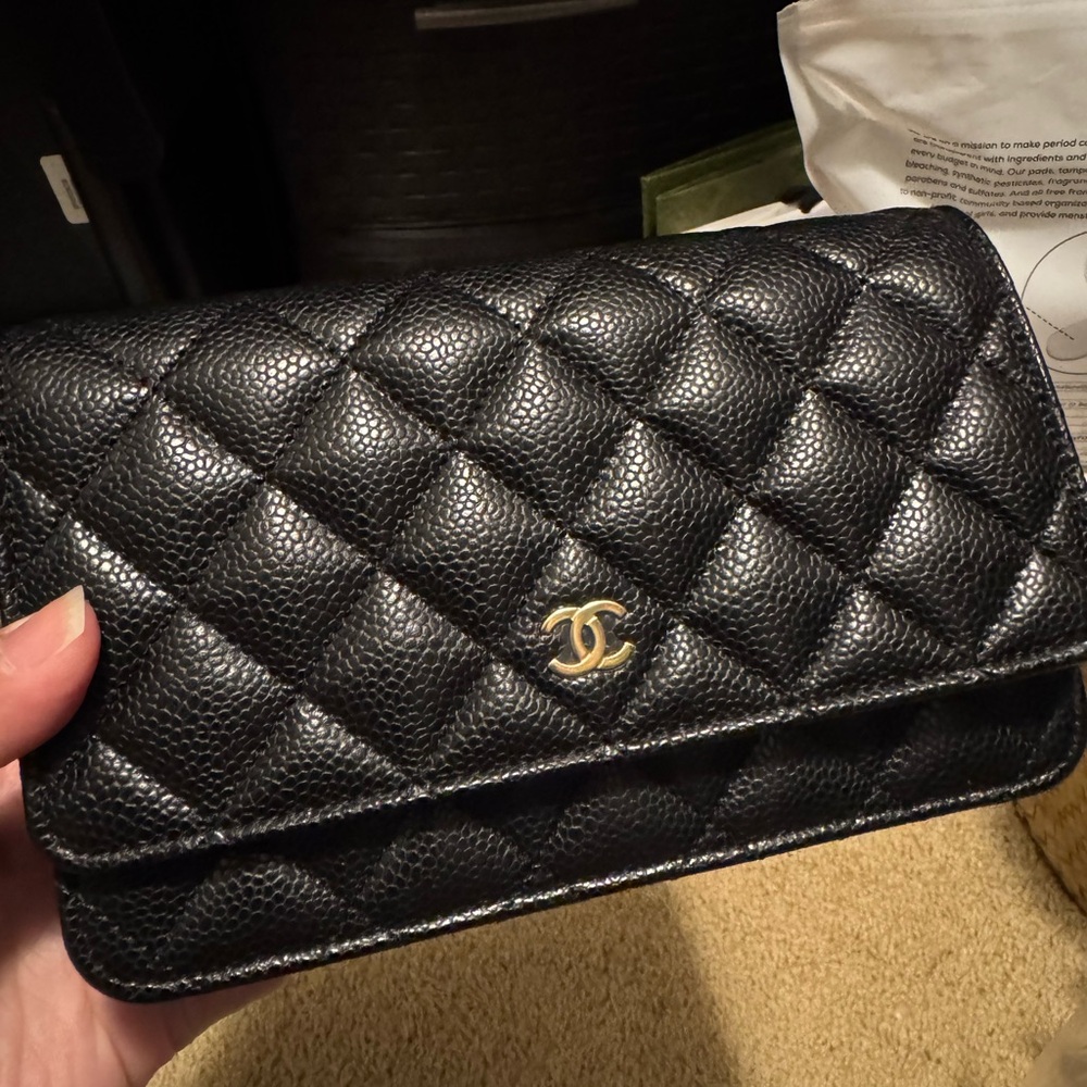 🛑 SOLD 🛑 CHANEL Black Quilted Caviar Leather Clutch